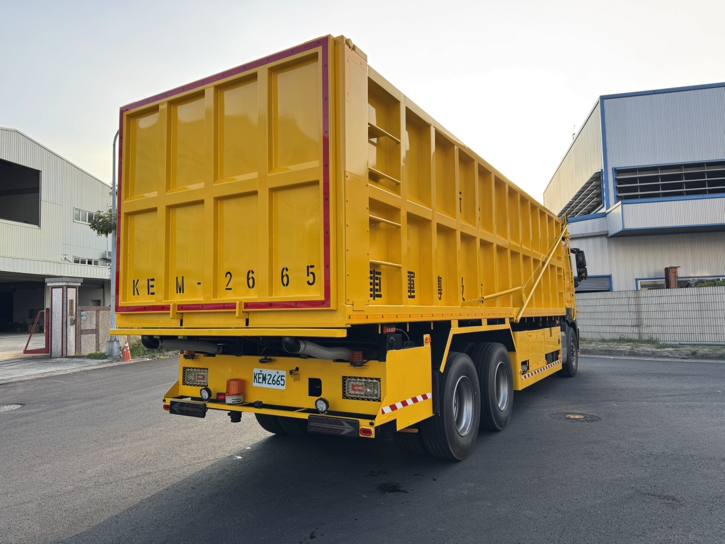 砂石車