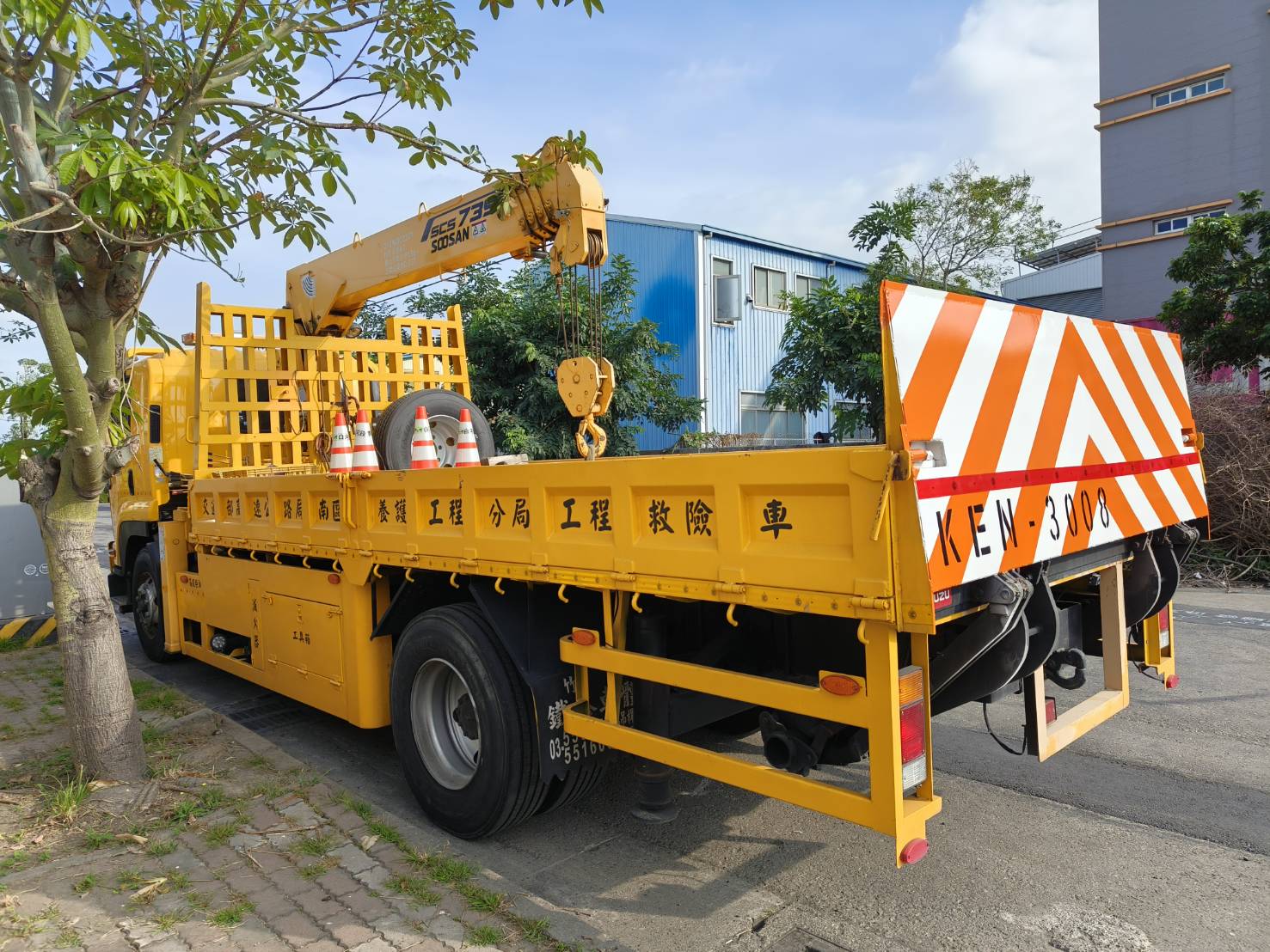 工程局吊桿車
