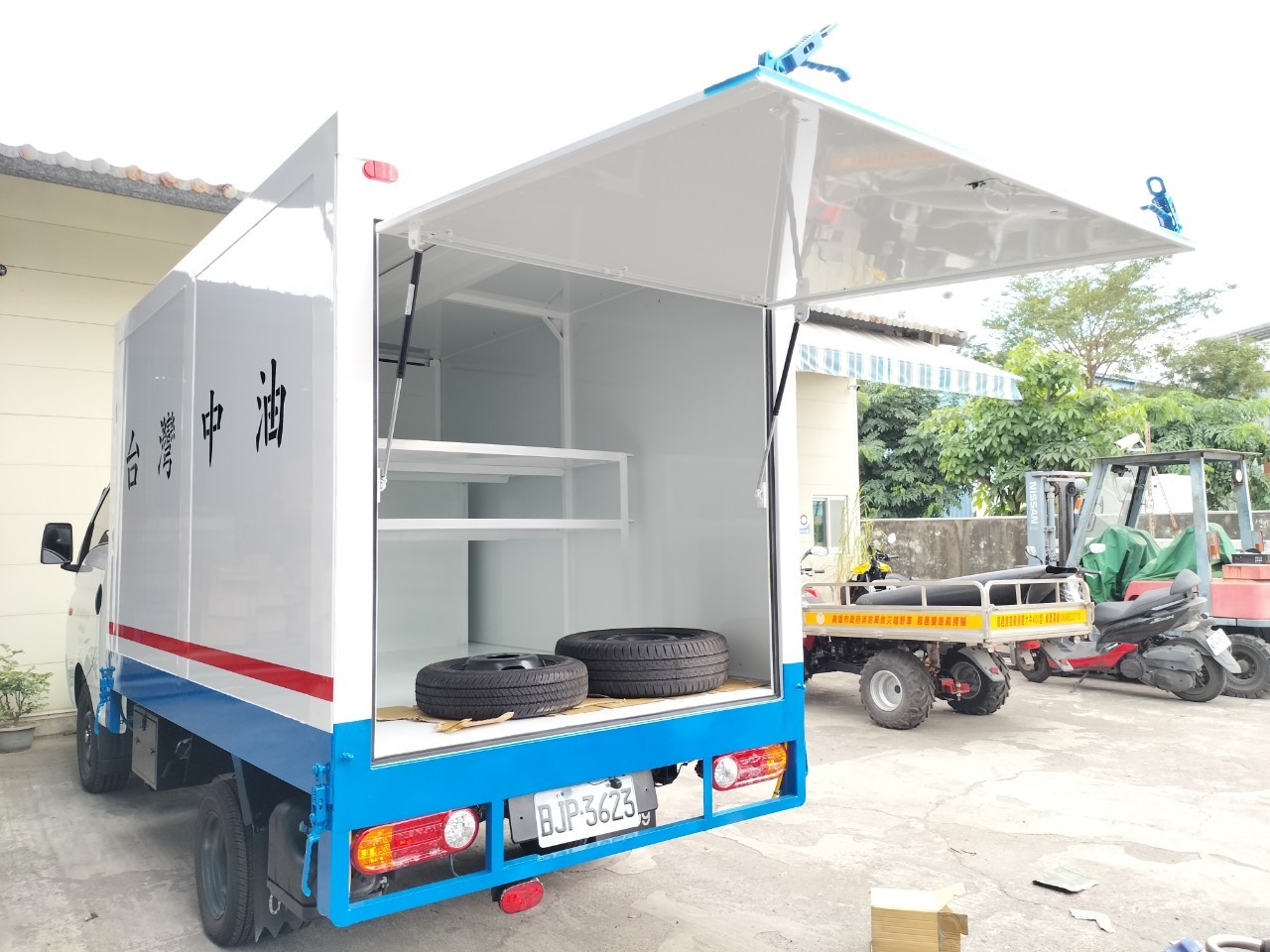 歐翼箱型車