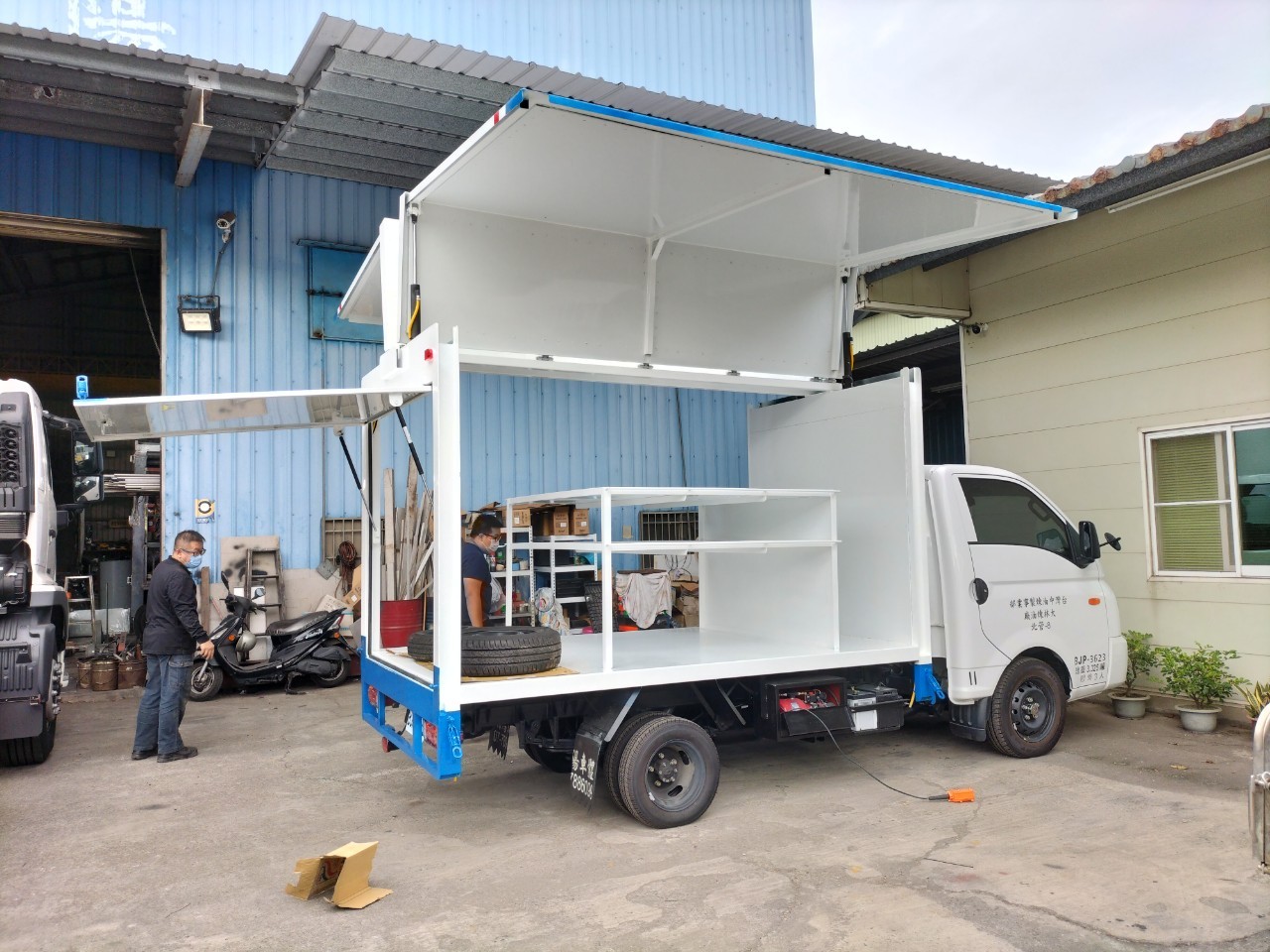 歐翼箱型車