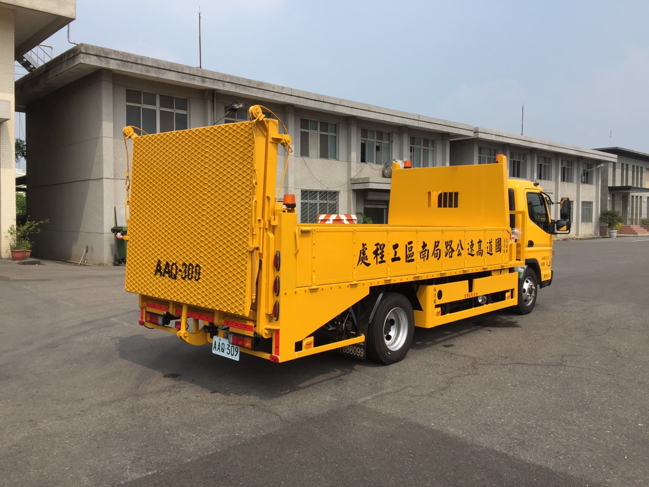 爬梯車
