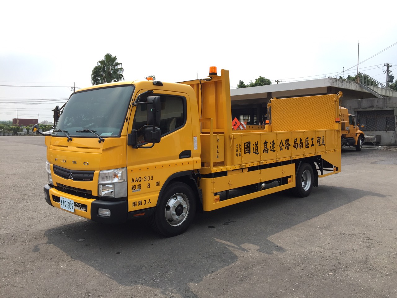 爬梯車