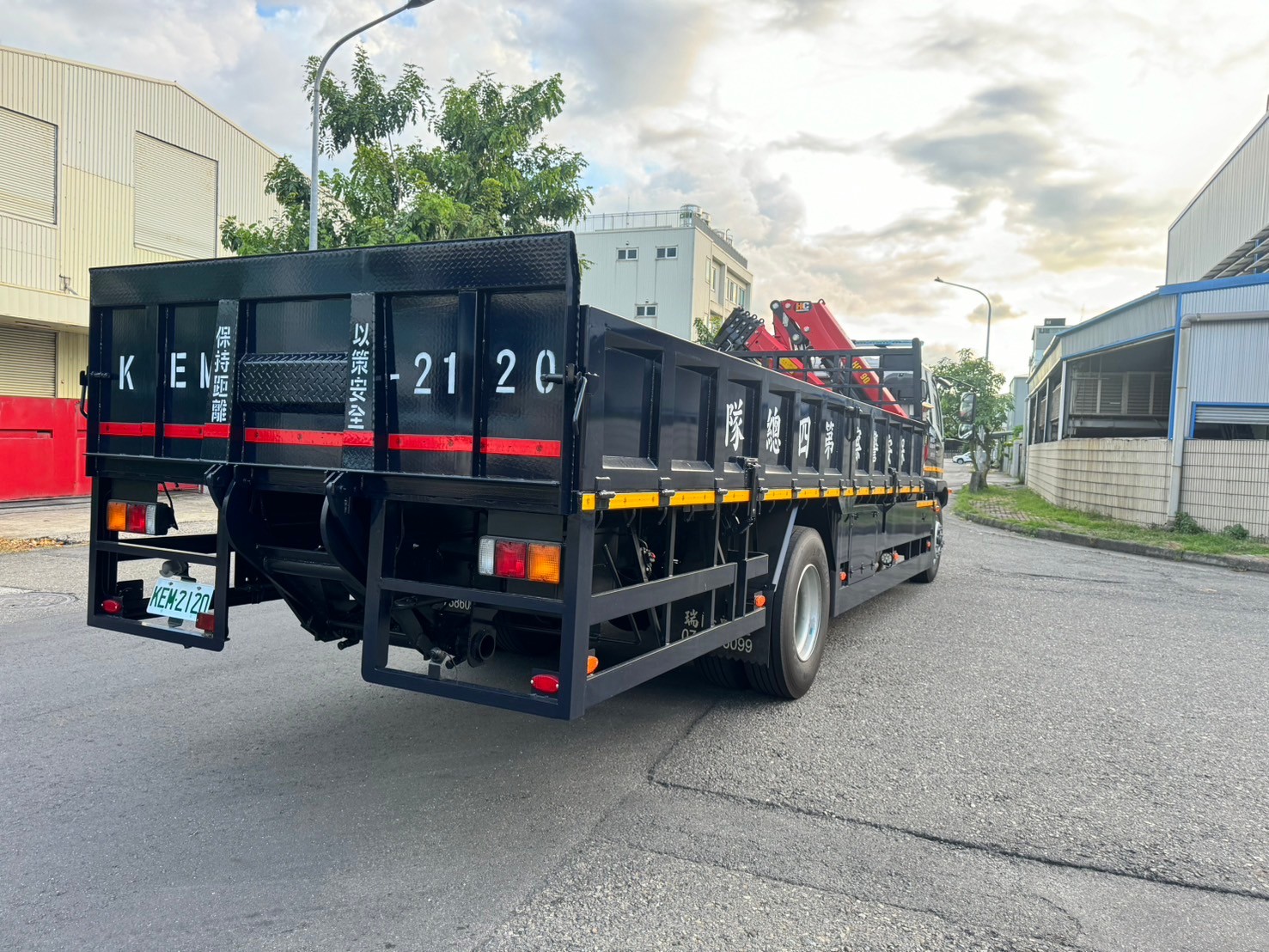 警政署吊桿車